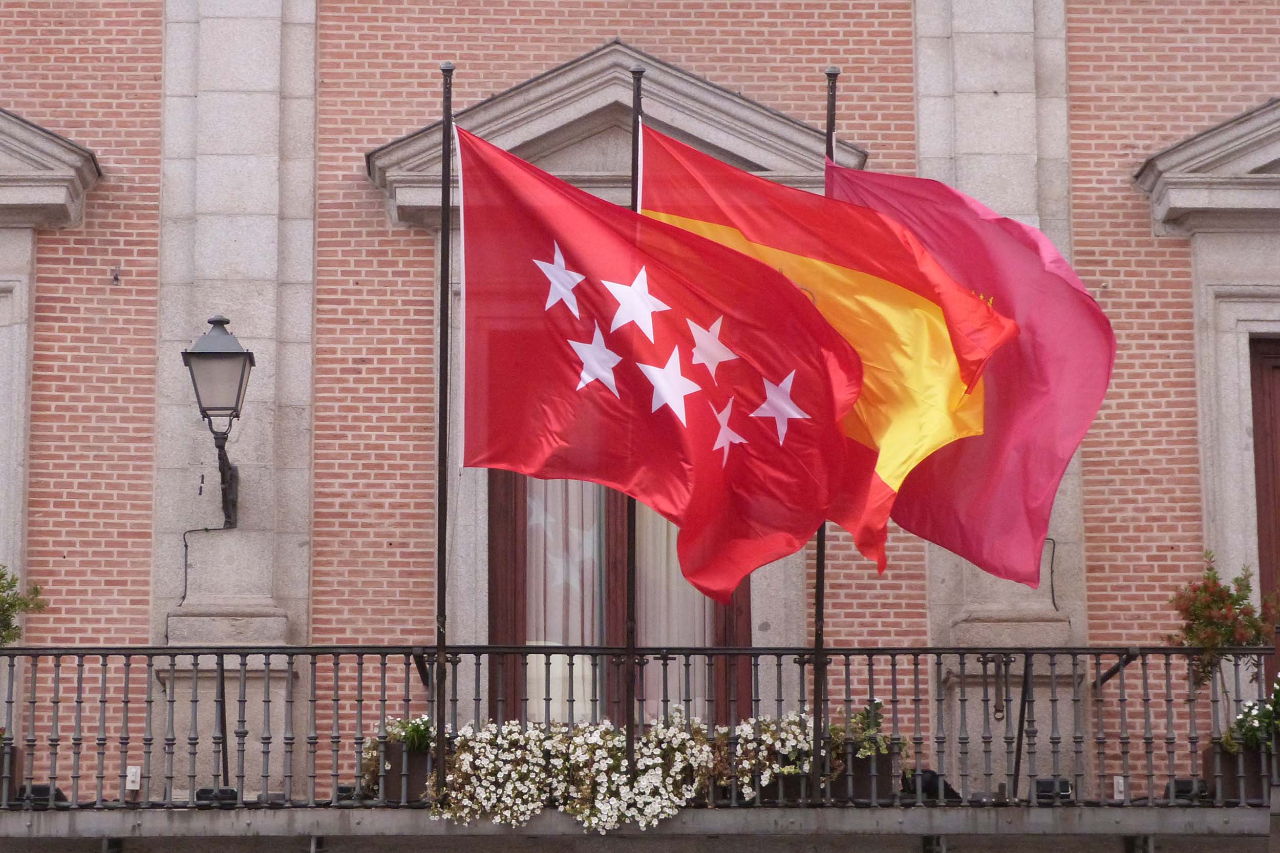 Flags,Of,Spain,,Cummunity,Of,Madrid,And,City,Of,Madrid